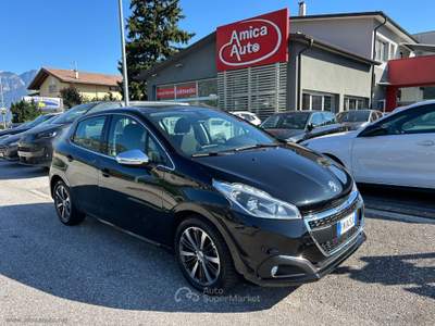 Peugeot 208 208 BlueHDi 75 5p. Allure Nero usata Lavis