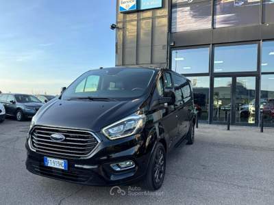 Ford Tourneo Custom 320 2.0 TDCi 170CV aut. PL Titanium Nero usata Medesano