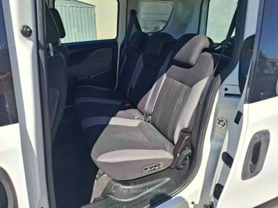 Fiat Doblò Doblò 1.6 MJT 120CV 5 POSTI LOUNGE - 2015 Bianco usata ANDRIA