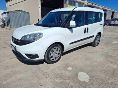 Fiat Doblò Doblò 1.6 MJT 120CV 5 POSTI LOUNGE - 2015 Bianco usata ANDRIA