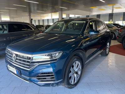 Volkswagen Touareg 3.0 V6 TDI 286 CV SCR Advanced Tetto Blu/Azzurro usata Gozzano