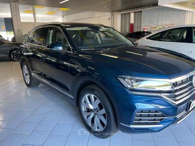 Volkswagen Touareg 3.0 V6 TDI 286 CV SCR Advanced Tetto Blu/Azzurro usata Gozzano
