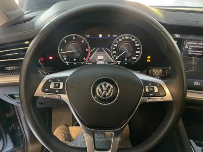 Volkswagen Touareg 3.0 V6 TDI 286 CV SCR Advanced Tetto Blu/Azzurro usata Gozzano