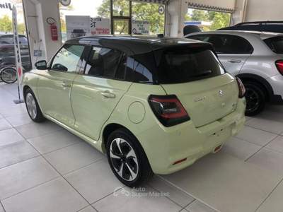 Suzuki Swift 1.2 Hybrid 4WD AllGrip Top NUOVO DA IMMATRICOLARE usata Casteggio