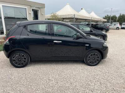 Lancia Ypsilon  1.2 69 CV 5p. Gold Nero usata Andria