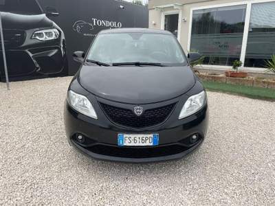 Lancia Ypsilon  1.2 69 CV 5p. Gold Nero usata Andria
