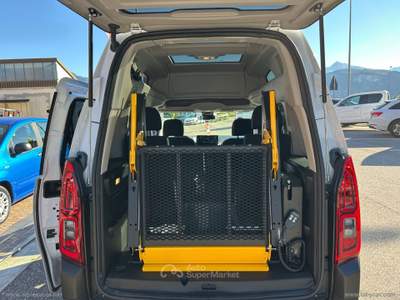Fiat Doblò DOBLO 1.5 BlueHdi 100 PC-TA -HR CLEAR VIEW- 4+1 ALL.DISABILI VERSIONE HR PER OSPITI DISABILI Bianco usata Lavis