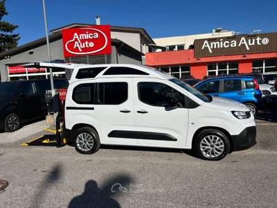 Fiat Doblò DOBLO 1.5 BlueHdi 100 PC-TA -HR CLEAR VIEW- 4+1 ALL.DISABILI VERSIONE HR PER OSPITI DISABILI Bianco usata Lavis