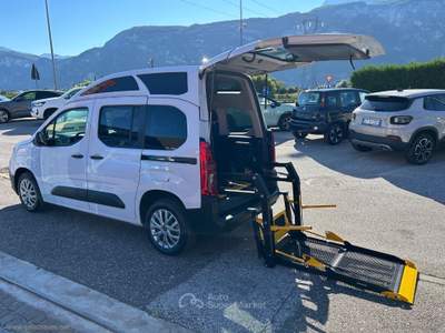 Fiat Doblò DOBLO 1.5 BlueHdi 100 PC-TA -HR CLEAR VIEW- 4+1 ALL.DISABILI VERSIONE HR PER OSPITI DISABILI Bianco usata Lavis