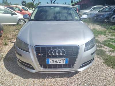 Audi A3 SPB 1.6 TDI 105 CV CR S tronic Ambition Argento usata Roma