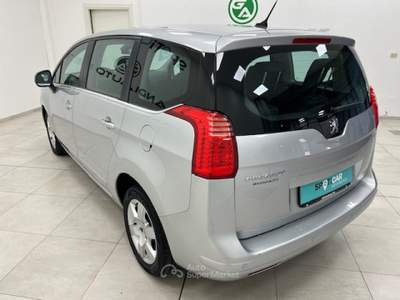 Peugeot 5008 I -  1.6 hdi 8v Active 115cv Argento usata Novi Ligure