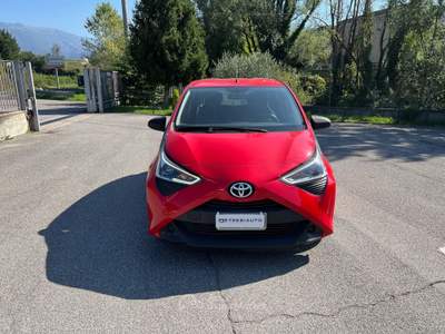 Toyota Aygo Adatta Neopatentati Rosso usata Zandobbio
