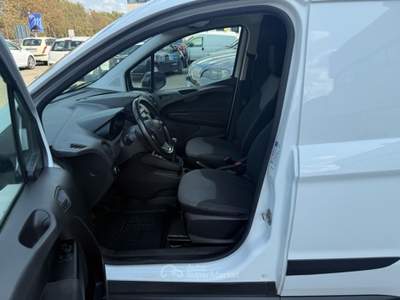 Ford Transit Courier 12 mesi di garanzia inclusa nel Prezzo si valutano permute  Bianco usata Montecchio Emilia