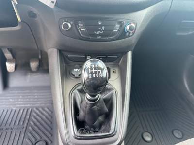 Ford Transit Courier 12 mesi di garanzia inclusa nel Prezzo si valutano permute  Bianco usata Montecchio Emilia