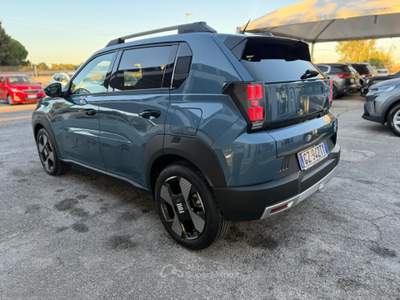 Fiat Grande Panda Grande Panda 1.2 Hybrid 110 S&S La Prima Blu/Azzurro usata Mesagne