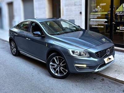 Volvo S60 Cross Country Geartronic Pro Grigio usata Bari