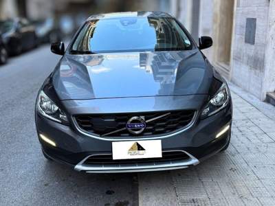 Volvo S60 Cross Country Geartronic Pro Grigio usata Bari