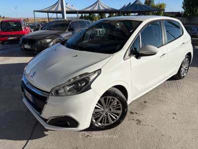 Peugeot 208 5 porte Active Bianco usata ALTAMURA