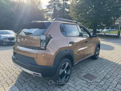 Fiat Grande Panda 1.2 Hybrid 110CV S&S La Prima PRONTA CONSEGNA Marrone usata Arsago Seprio
