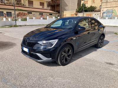 Renault Arkana Perfette condizioni come nuova. Consumi 5.2/100. Per neopatenta Nero usata Vibo Valentia