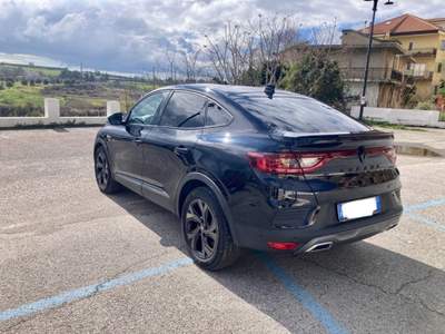 Renault Arkana Perfette condizioni come nuova. Consumi 5.2/100. Per neopatenta Nero usata Vibo Valentia