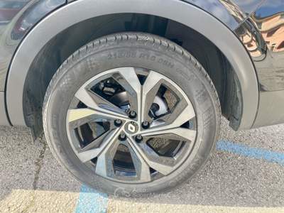 Renault Arkana Perfette condizioni come nuova. Consumi 5.2/100. Per neopatenta Nero usata Vibo Valentia
