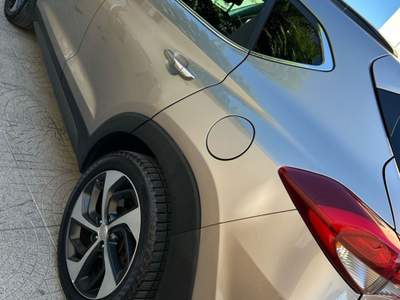 Hyundai Tucson hyundai tucson  Beige usata Castel Volturno