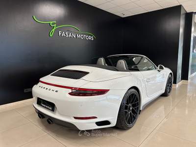 Porsche 911 3.0 Carrera 4 GTS auto Bianco usata Fontanafredda