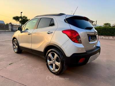 Opel Mokka . Argento usata Spezzano Albanese