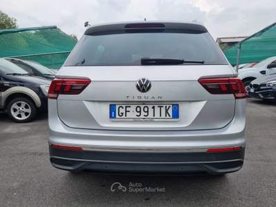Volkswagen Tiguan LIFE 2.0 TDI SCR 150 CV DSG - FINANZIABILE - PRONTA CONSEGNA Argento usata Iseo