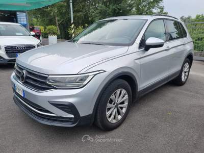 Volkswagen Tiguan LIFE 2.0 TDI SCR 150 CV DSG - FINANZIABILE - PRONTA CONSEGNA Argento usata Iseo
