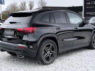 Mercedes-Benz GLA D AUTOMATIC AMG PREMIUM LED TETTO NAVI KAMERA 19' Nero usata Ciampino