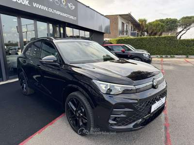 Volkswagen Tiguan 2.0 TDI 4M R LINE DSG NAVI MATRIX 20 KAMERA TETTO Nero usata Ciampino