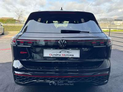 Volkswagen Tiguan 2.0 TDI 4M R LINE DSG NAVI MATRIX 20 KAMERA TETTO Nero usata Ciampino