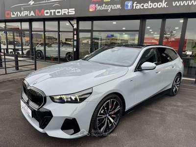 BMW Serie 5 520d 520 D T. M SPORT PRO TETTO LASER KAMERA PELLE ICONIC Grigio usata Ciampino