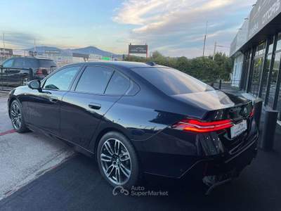 BMW Serie 5 520d 520 D M SPORT 48V LASER H&K KAMERA 360 TETTO CARBON Nero usata Ciampino