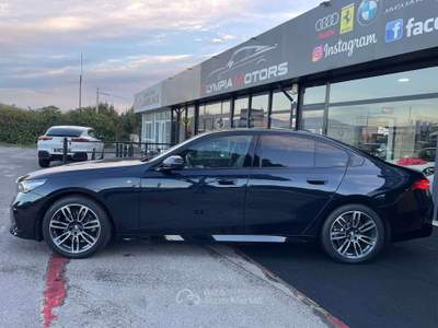 BMW Serie 5 520d 520 D M SPORT 48V LASER H&K KAMERA 360 TETTO CARBON Nero usata Ciampino