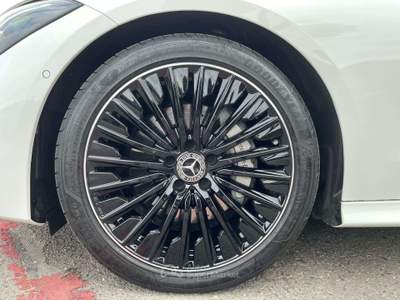 Mercedes-Benz CLE COUPE D AMG PREMIUM NIGHT TETTO KAMERA DIGITAL Bianco usata Ciampino