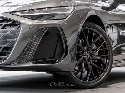 Audi A6 AVANT TDI Q4 EDITION S LINE TETTO MATRIX B&O 21 Grigio usata Ciampino