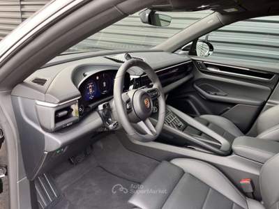 Porsche Macan EV 4 BOSE MATRIX TETTO SPORT CHRONO SOSP. 360° Nero usata Ciampino