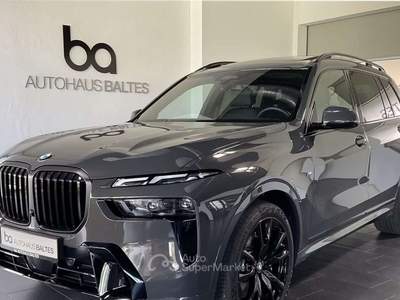 BMW X7 X7 X7 XDRIVE 40D 48V M SPORT PRO 7 POSTI TETTO KAMERA usata Ciampino