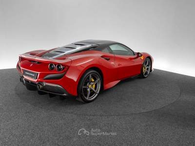 Ferrari F8 721cv Rosso usata Ciampino