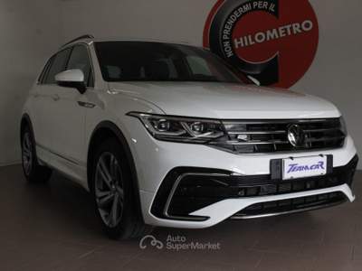 Volkswagen Tiguan 1.5 TSI 150CV DSG IQ.LIGHT R-Line Unicoprop. Bianco usata Crocetta del Montello