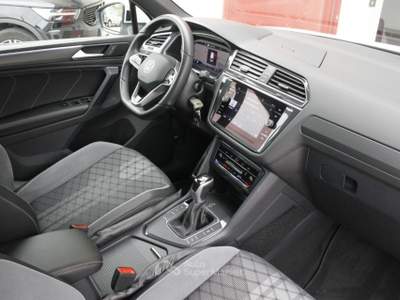 Volkswagen Tiguan 1.5 TSI 150CV DSG IQ.LIGHT R-Line Unicoprop. Bianco usata Crocetta del Montello
