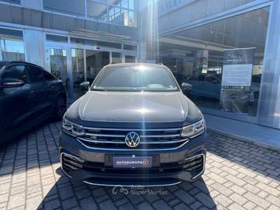 Volkswagen Tiguan Tiguan 2.0 TDI 150 CV SCR DSG R-Line Grigio usata MONOPOLI