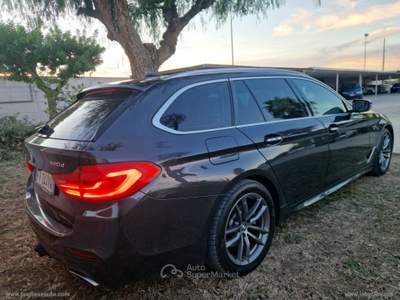 BMW Serie 5 520d 520d aut. Touring Msport TETTO LUCI AMBIENTE Grigio usata Latiano