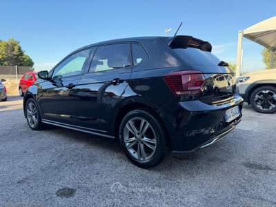 Volkswagen Polo Polo 1.0 EVO 80CV R-LINE Nero usata Mesagne