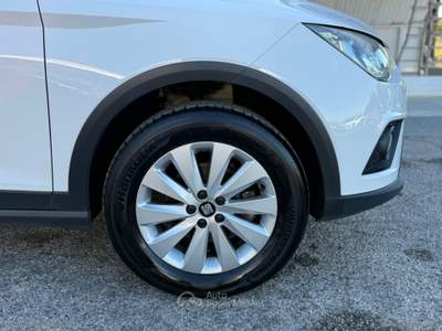 Seat Arona Arona 1.0 TGI FR Bianco usata Mesagne