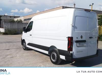 Renault Master Master t35 2.0 blue dci 130cv l2h2 Bianco usata Marcianise