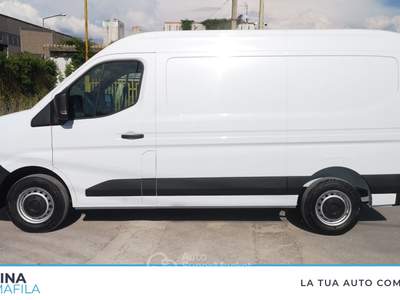 Renault Master Master t35 2.0 blue dci 130cv l2h2 Bianco usata Marcianise